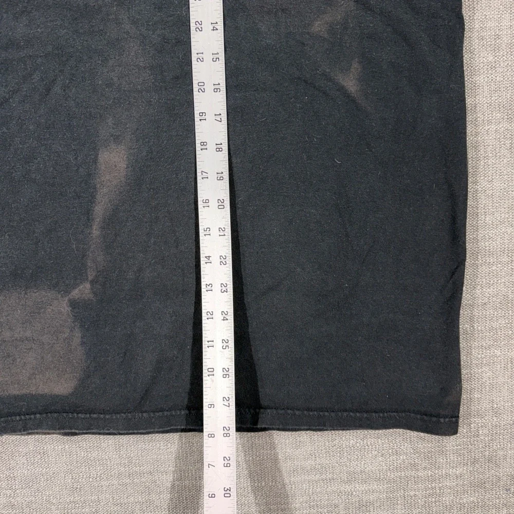 Jordan T-Shirt Mens Large Black Fair Distressed Jumpman Logo V-Stitch Tee